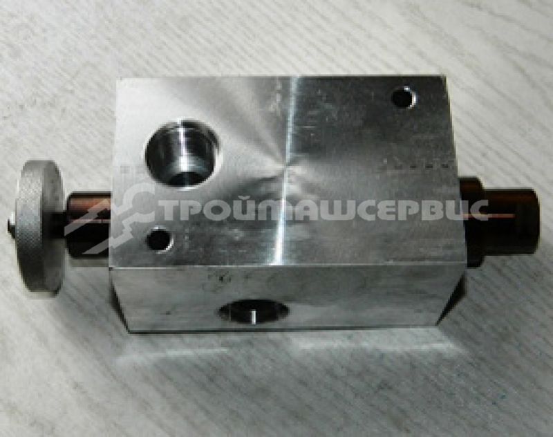Регулятор расхода РР12 (гидроаппаратура для коммунальной техники)