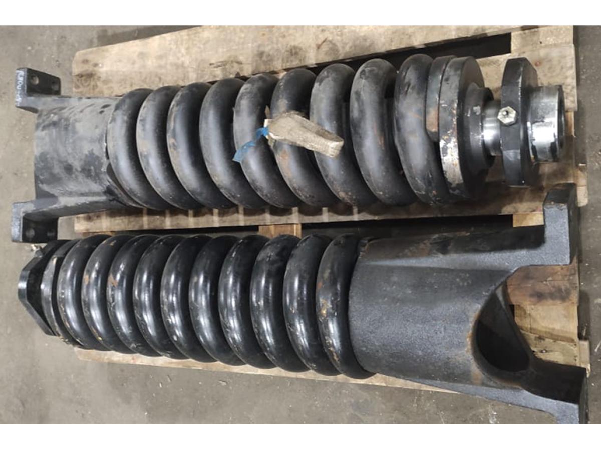 Натяжитель цепи Komatsu РС300-7 207-30-00370